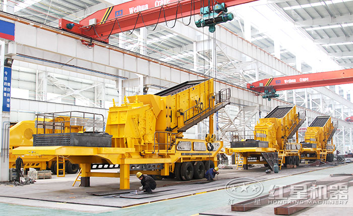 时产300吨可移动式石灰石粉碎机器多少钱一台，配置哪些设备